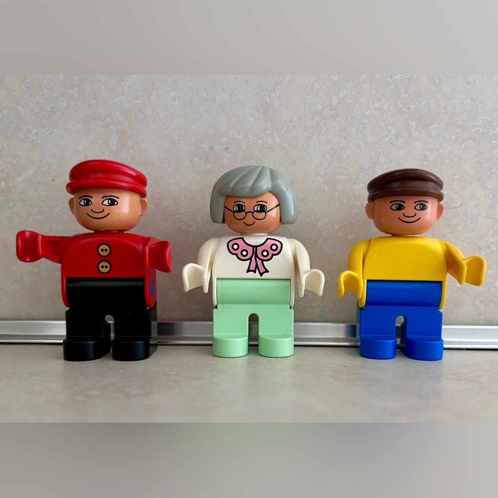 Lot of 3 Vintage LEGO Duplo Figures — two men, one Grandma